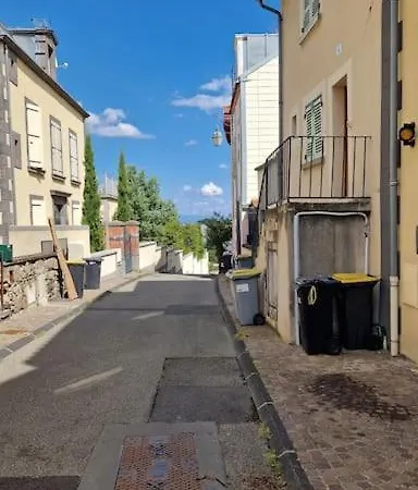 Centre Avec Terrasse Royat